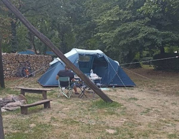 Camping La Ferme de la Maison Neuve ** — Photo 3