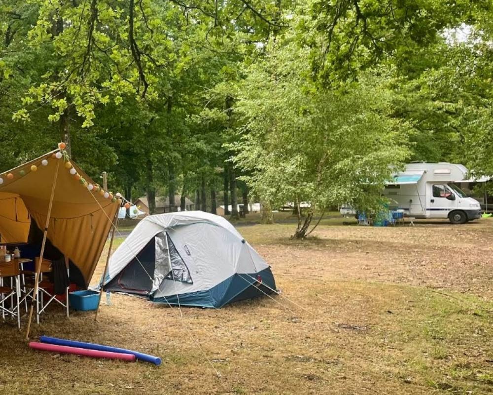 Camping Les Trois Sources **** — Camping Site in Sousceyrac-en-Quercy