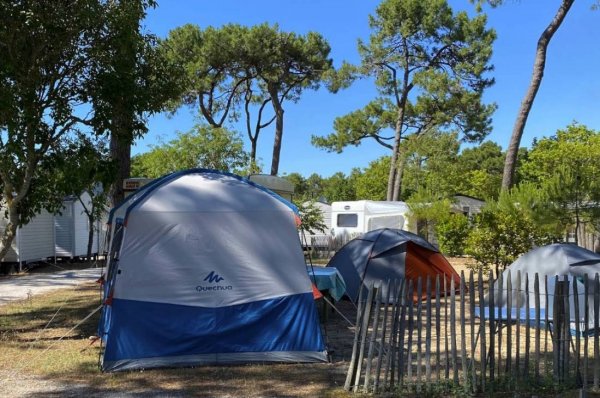 Camping Le Grand Corseau - Vacation ULVF — Photo 2