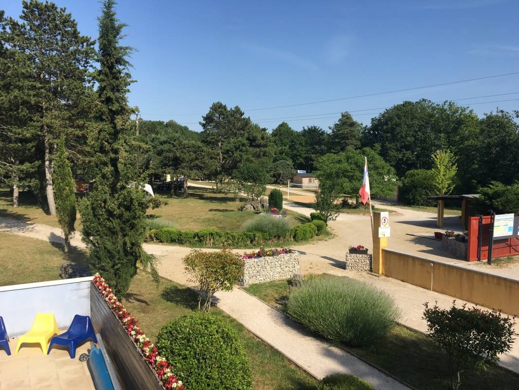 Le Relais des Hautes Côtes — Campingplatz in Chambœuf