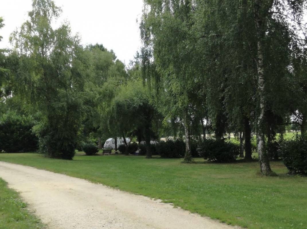 Camping Domaine du Bien Vivre — Kemp in Saint-Romain-sur-Cher