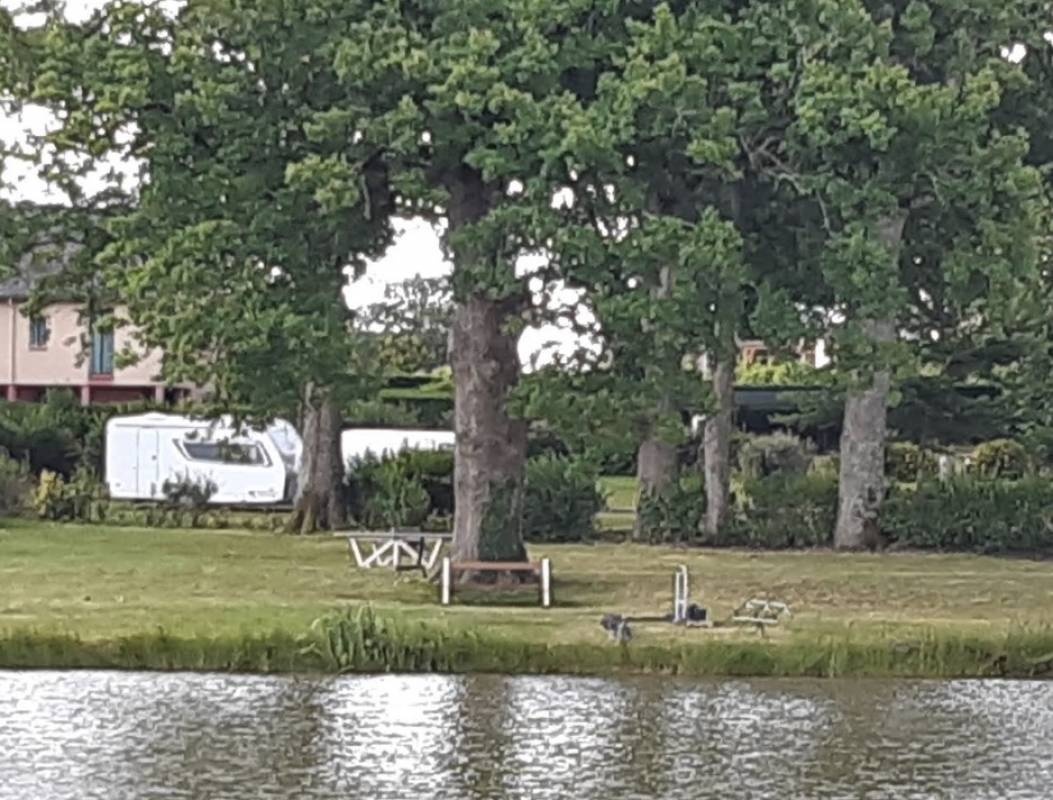 Camping Municipal Chaillac — Kemp in Chaillac