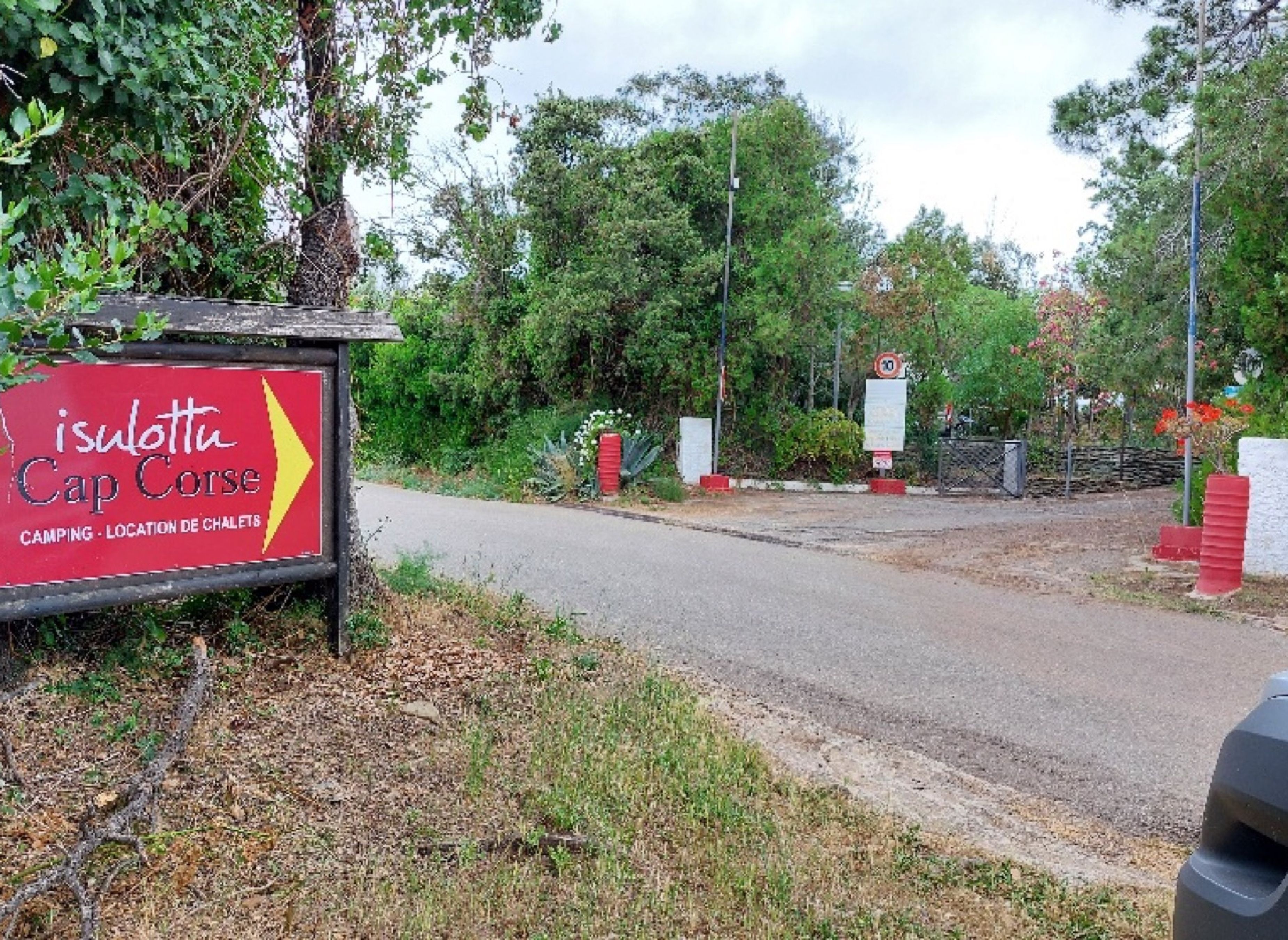 Camping-Caravaning L’Isulottu *** — Camping Site in Morsiglia