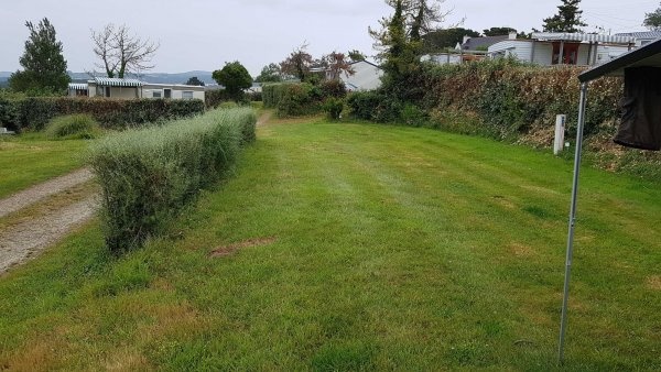 Camping Goulit Ar Guer ** — Area da campeggio in Plomodiern / Nouvelle-Aquitaine