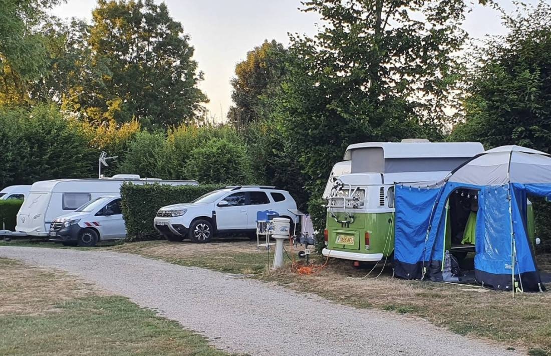 Camping Les Sources ** — Campingplatz in Liencourt