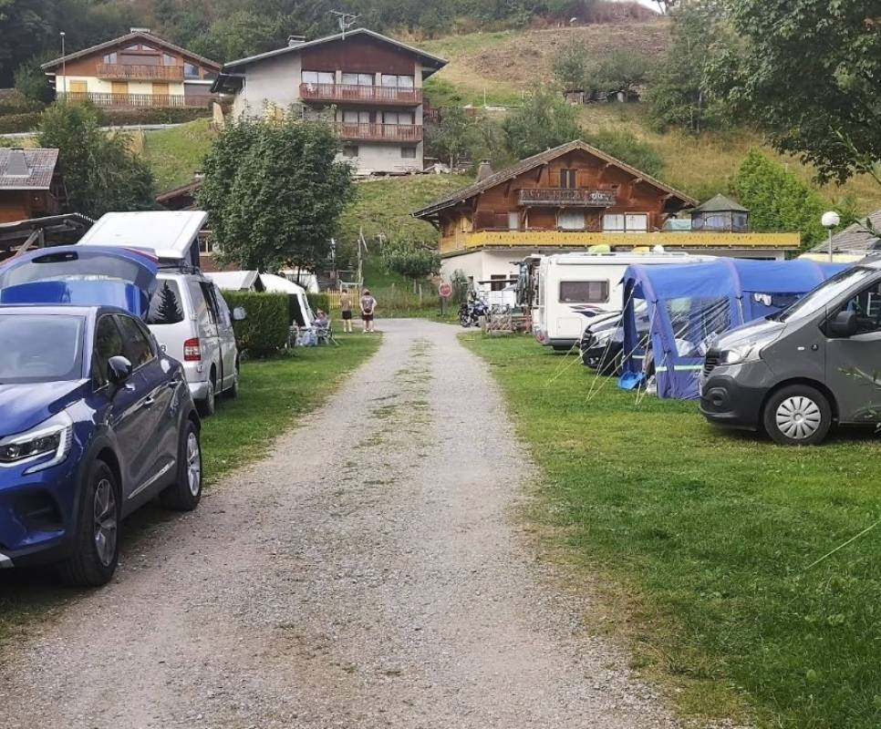 Camping Le Pré — Kemp in Montriond