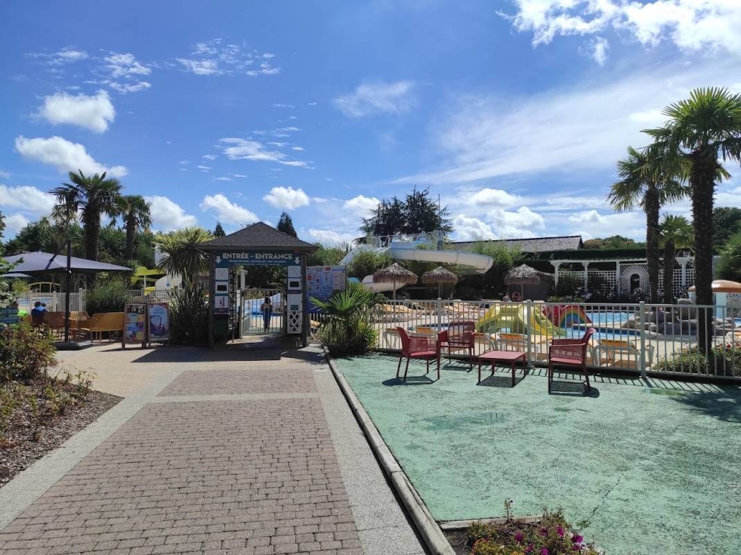 Camping Le P'tit Bois ***** — Campingplads in Saint-Jouan-des-Guérets 