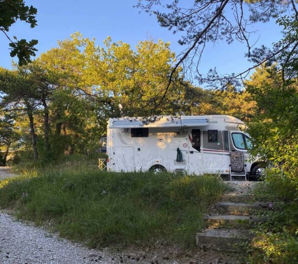 Camping Centre Naturiste - Val Drôme Soleil (Naturisten Camping)