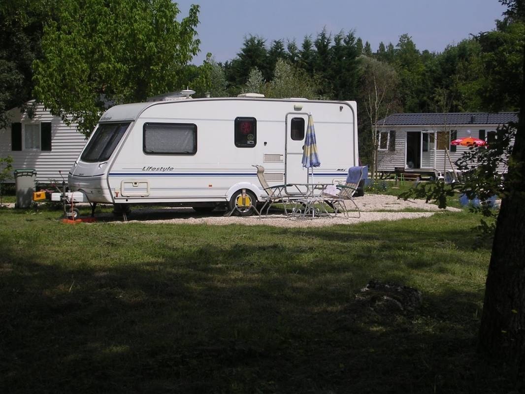 Camping Le Parc du Gué — 露营地 in La Genevraye