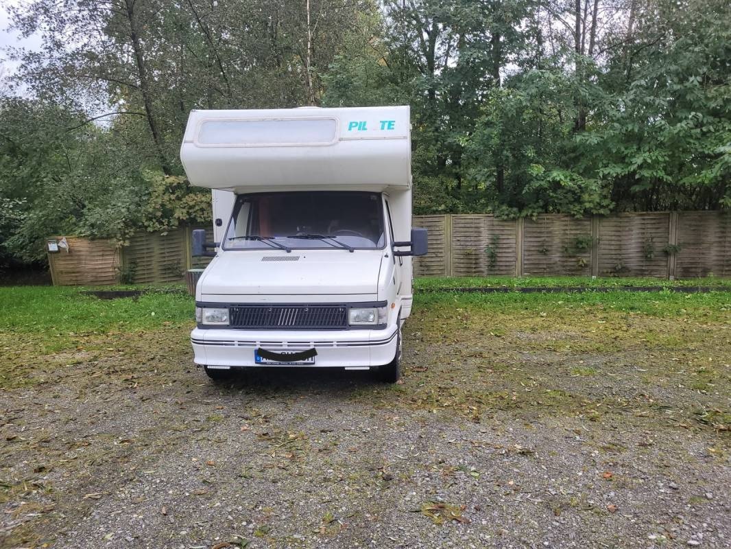 Stellplatz auf der Schöpwerksinsel Ihlienworth — Camperplaats in Ihlienworth