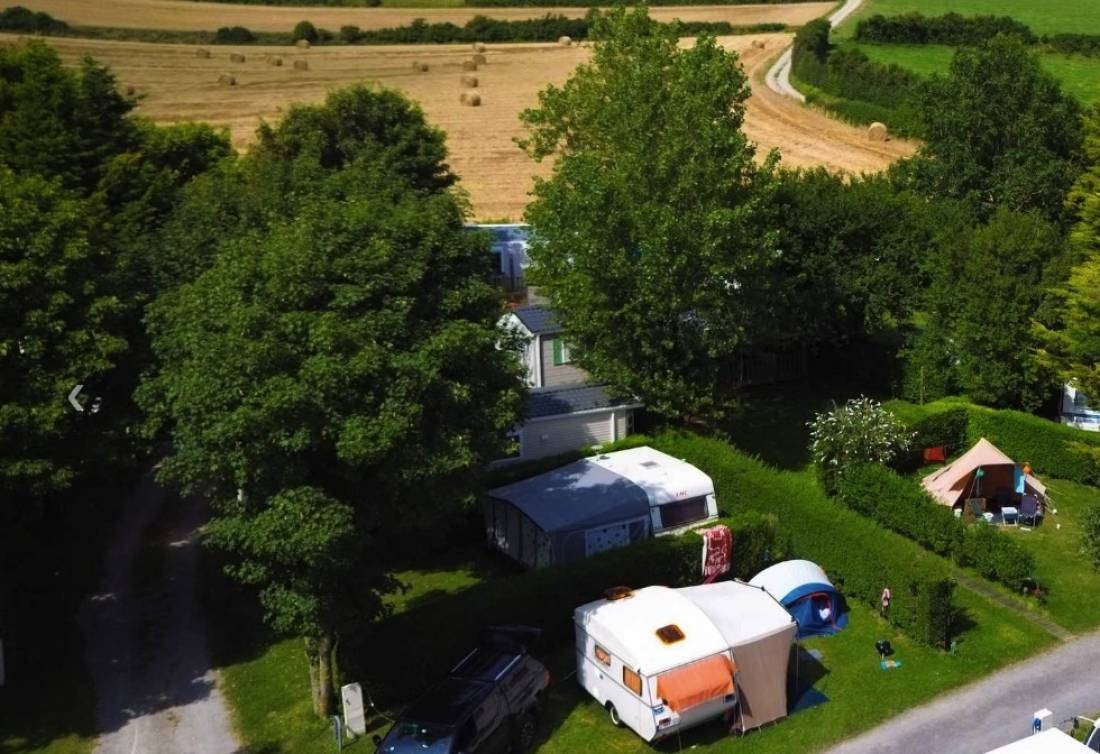 Camping Les Primeveres ** — Kamp yeri in Leubringhen / Hauts-de-France