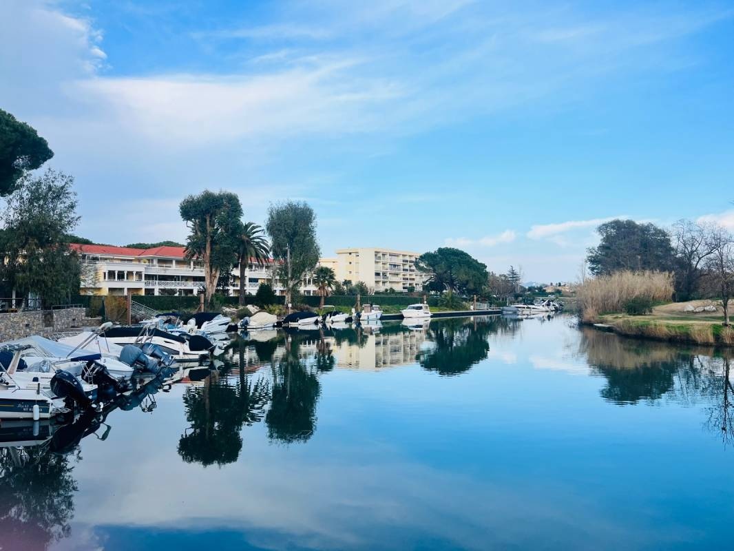 Camping Les Cigales **** — Camping Site in Mandelieu-la-Napoule /