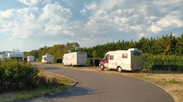 Camping Lac de Saint-Cyr — Photo 2