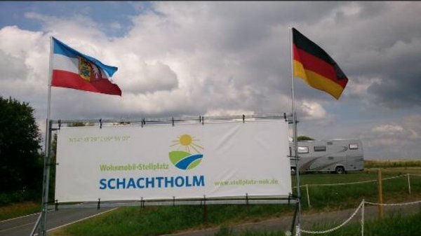 Wohnmobilhafen am Flugplatz — Photo 4