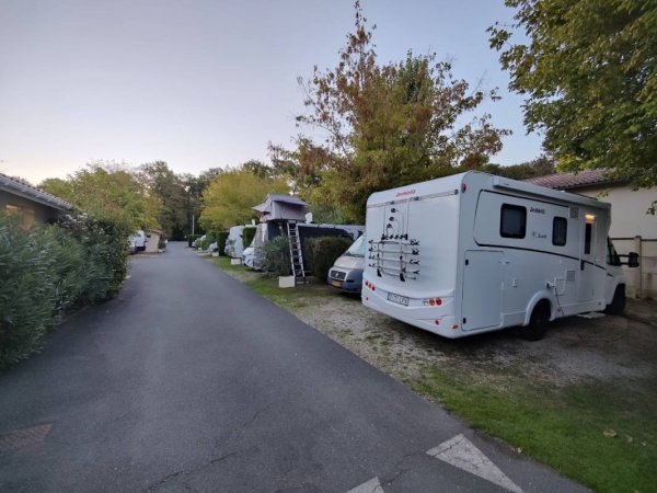 Caravan Beau Soleil — Fotoğraf 6