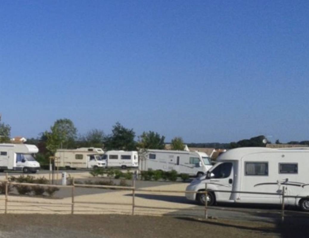 Camping Paradis Domaine Oyat **** — Campingplass in Le Fenouiller