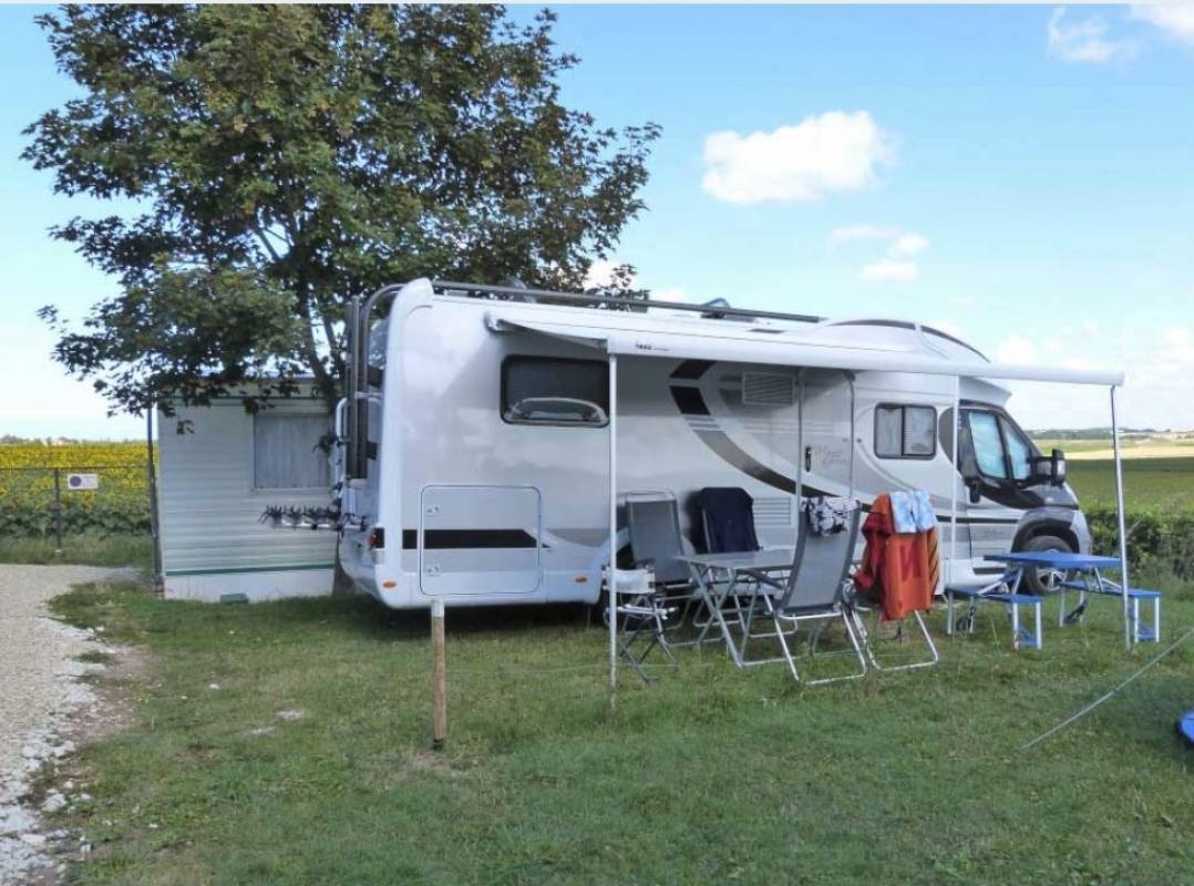 Camping La Bellevue ** — Kemp in Barzan