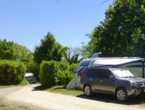 Camping Les Terrasses de Dordogne *** — Photo 3