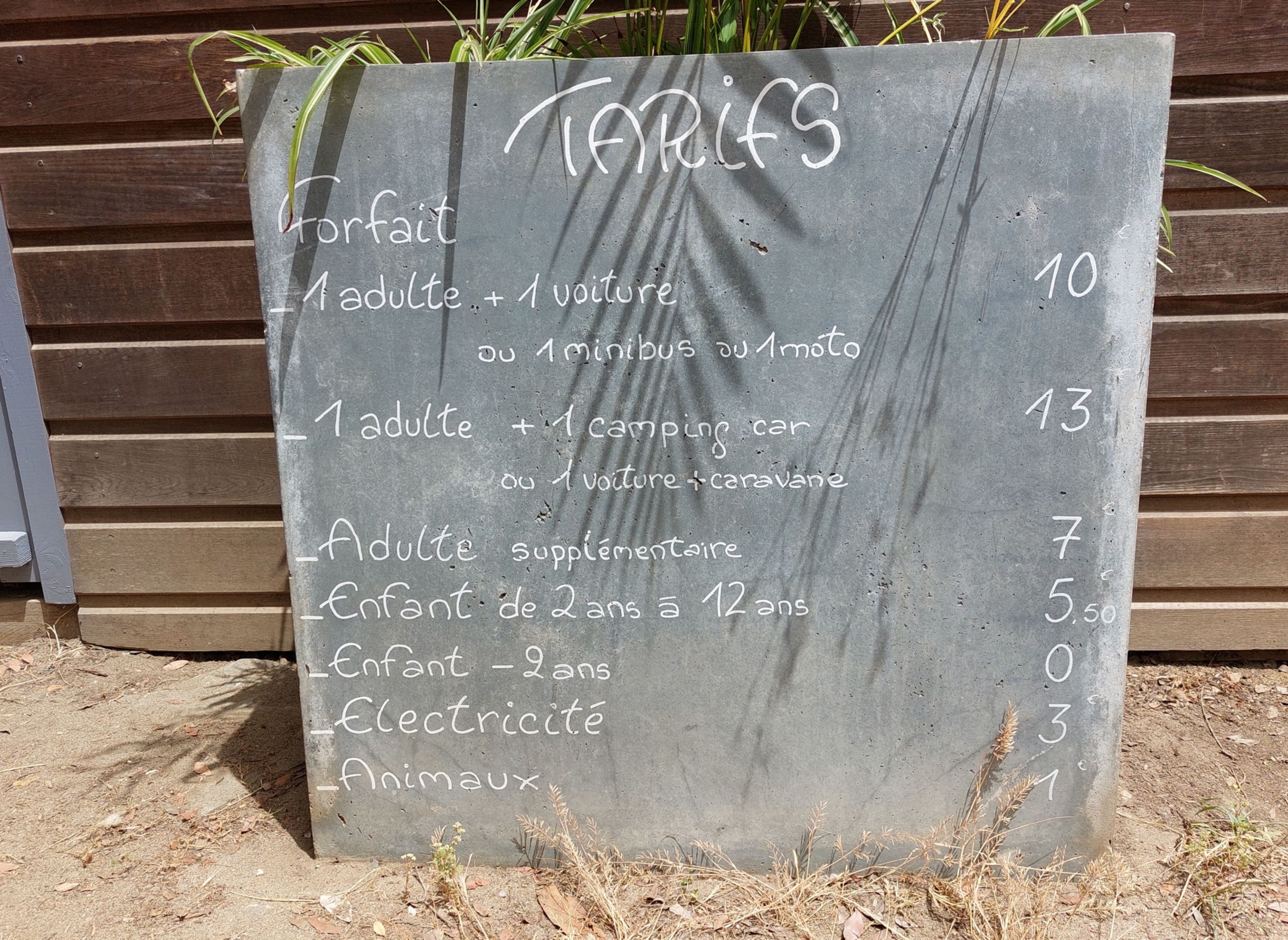 Camping Calamar — Campingplass in Cervione / Corse