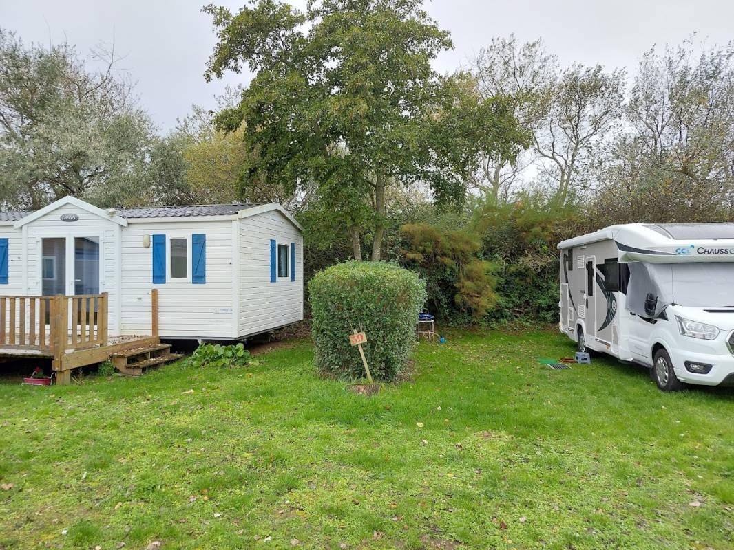 Camping De La Plage — Kamp yeri in Grand-Fort-Philippe