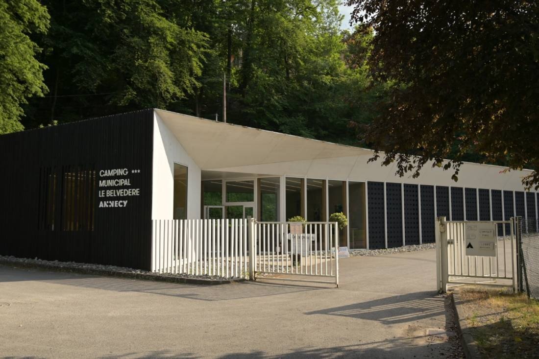 Camping Le Belvédère — Campingplats in Annecy