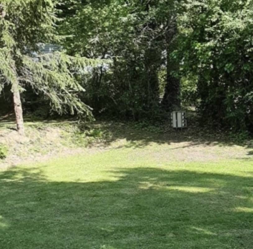 Camping de Bergougne *** — Sítio de acampamento in Rives