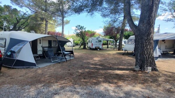 Camping Municipal de Villes-sur-Auzon — Photo 3