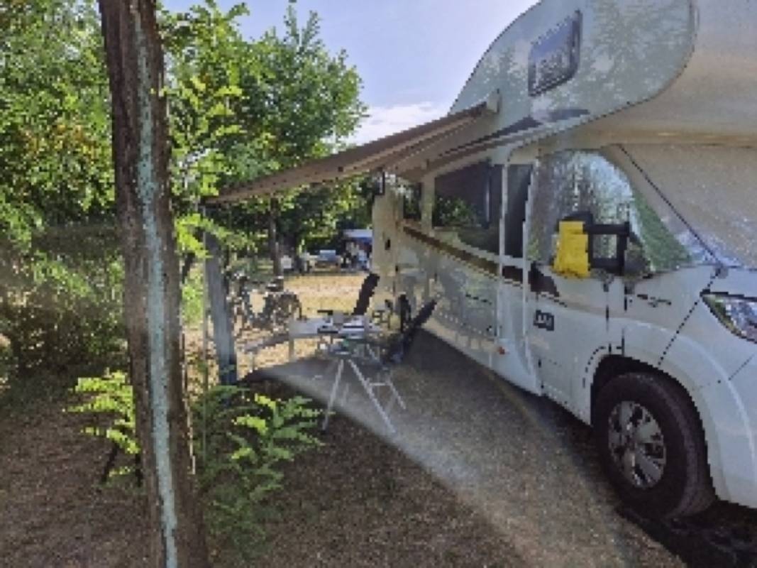 Camping Municipal Saint-Maurice-sur-Eygues — Campingplats in Saint-Maurice-sur-Eygues
