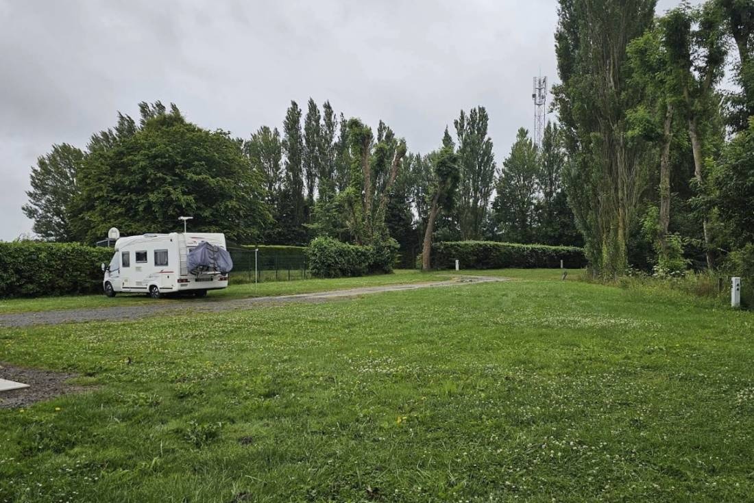 Stellplatz Saint-Guinoux — Sítio para autocaravanas in Saint-Guinoux