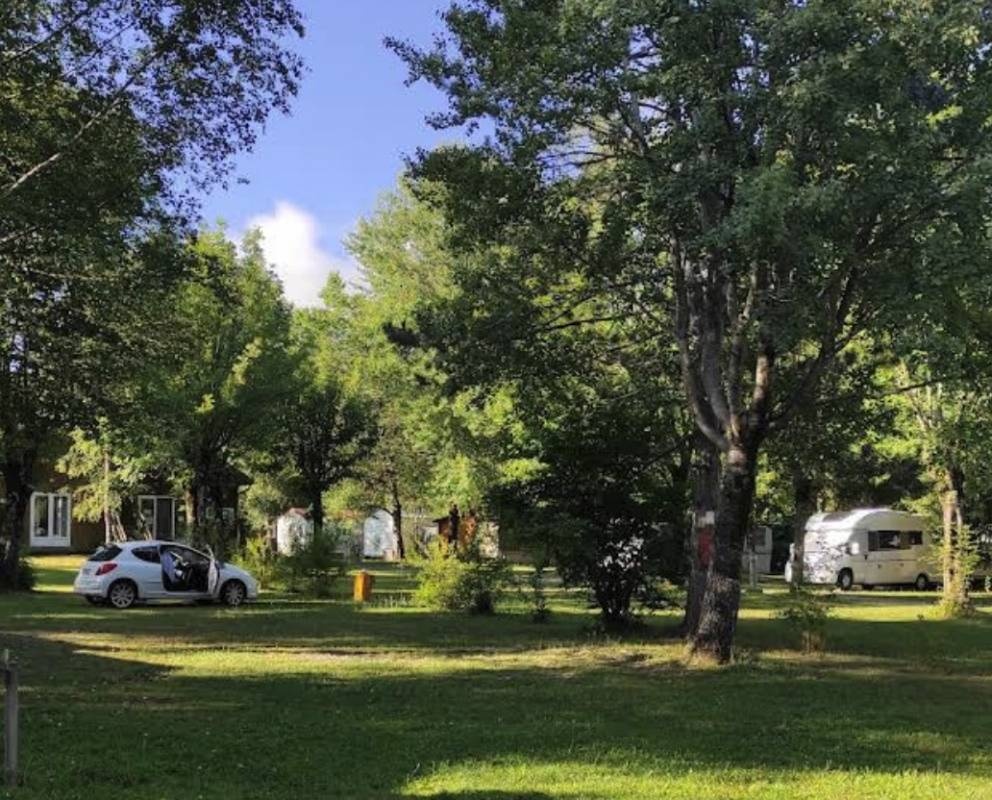 Camping de la Blanche ** — Sítio de acampamento in Seyne-des-Alpes