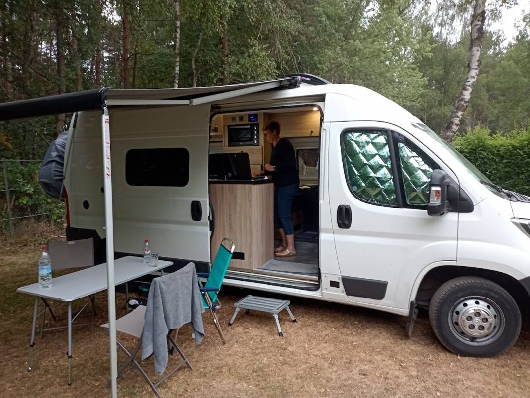 Camping Municipal Gelles — Cámping in Gelles
