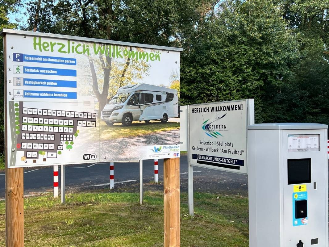 Stellplatz am Freibad Geldern — Stellplatz in Geldern