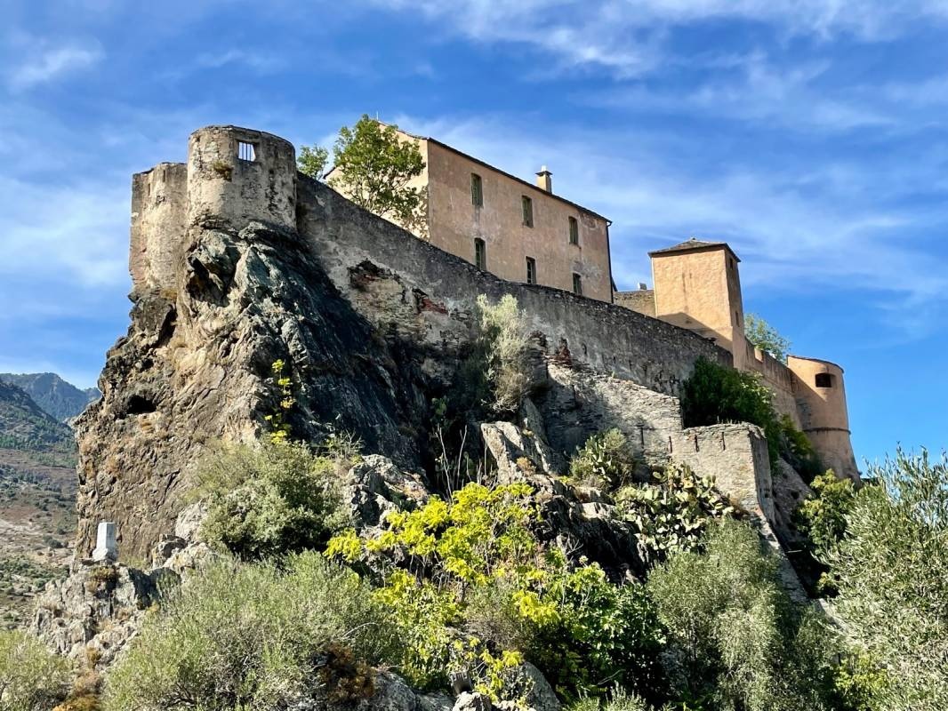 Camping Chez Bartho — Sítio de acampamento in Corte / Corse