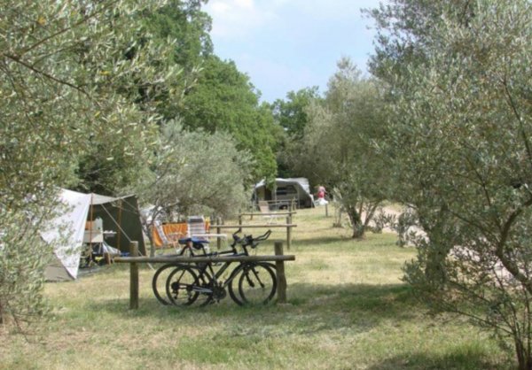 Camping Chateau de l'Eouvière — Photo 3