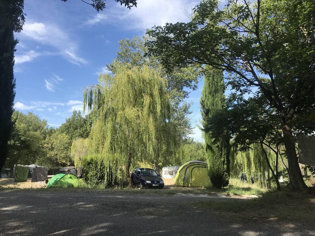 Camping Chanteraine *** — Kamp yeri in Aiguines / Provence-Alpes-Côte d'Azur