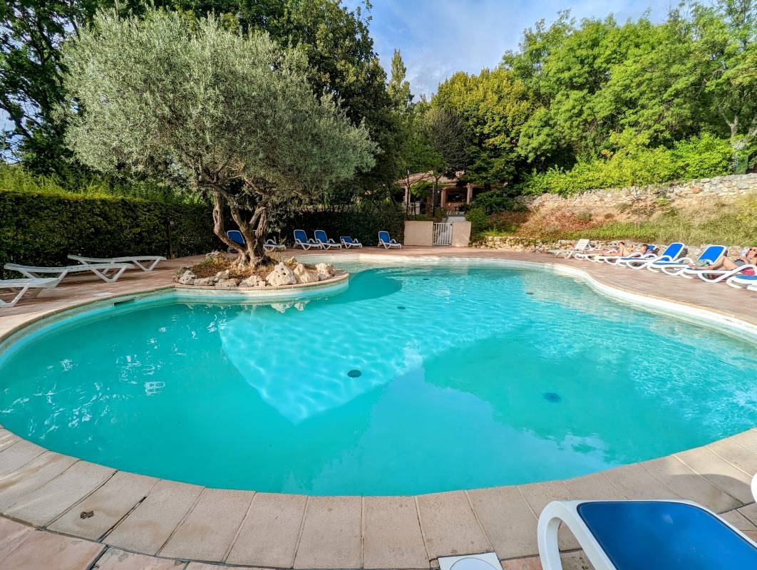 Camping Chanteraine *** — Campingplads in Aiguines / Provence-Alpes-Côte d'Azur