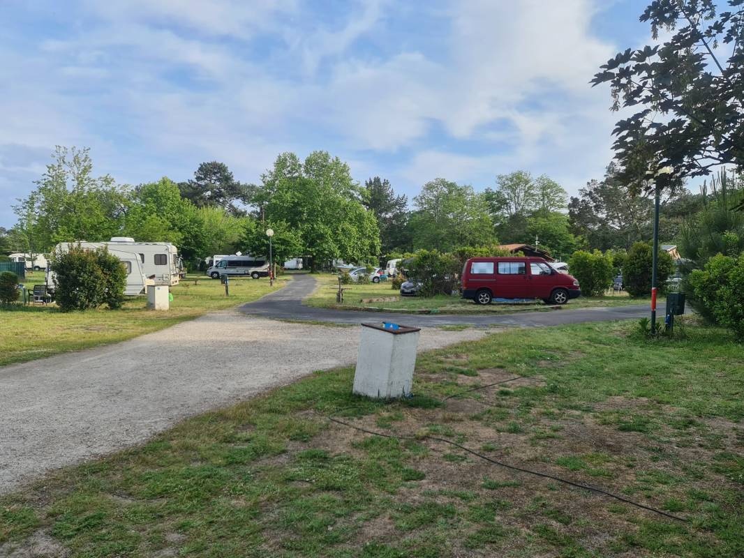 Camping Bel Air Village – Le Lac de Cazaux ** — Kemp in Cazaux