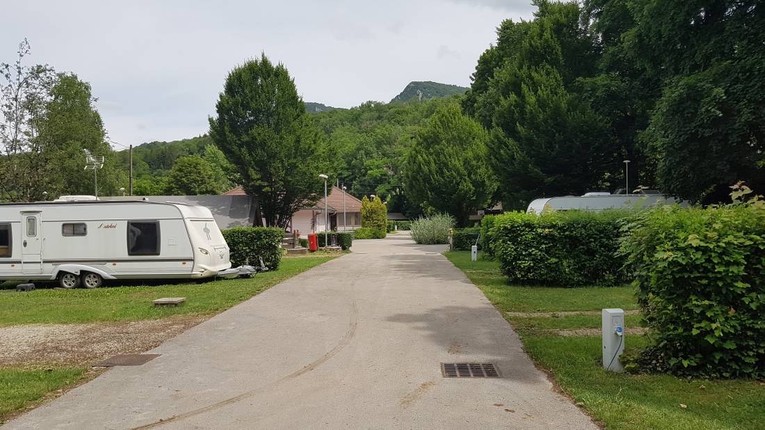 Camping municipal de Salins les Bains *** — Kemping in Salins-les-Bains