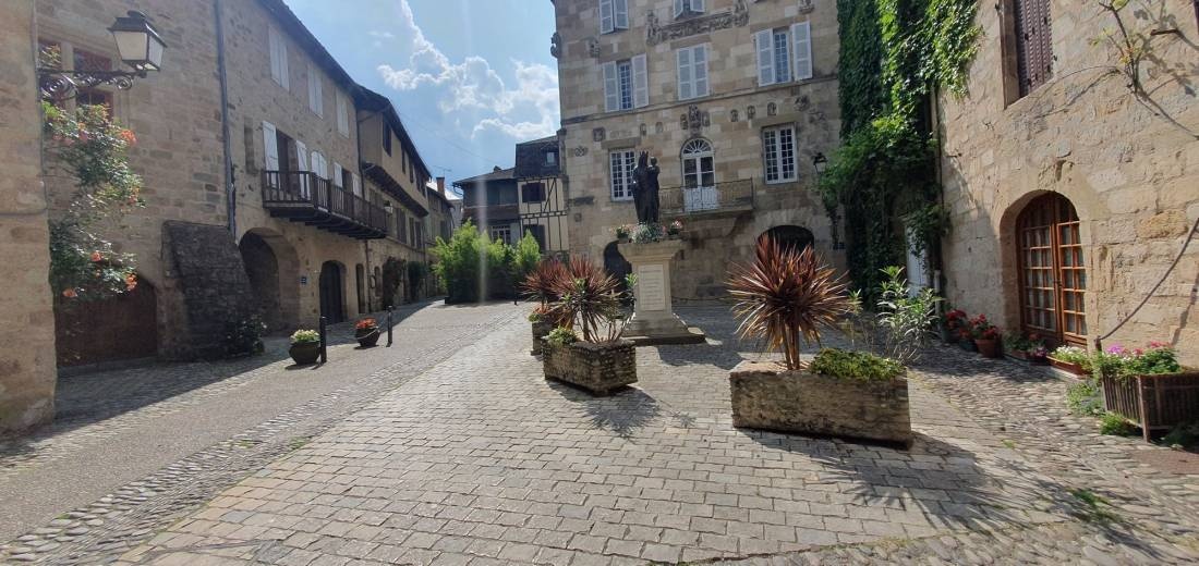 Camping Huttopia Beaulieu-sur-Dordogne **** — Campingplats in Beaulieu-sur-Dordogne