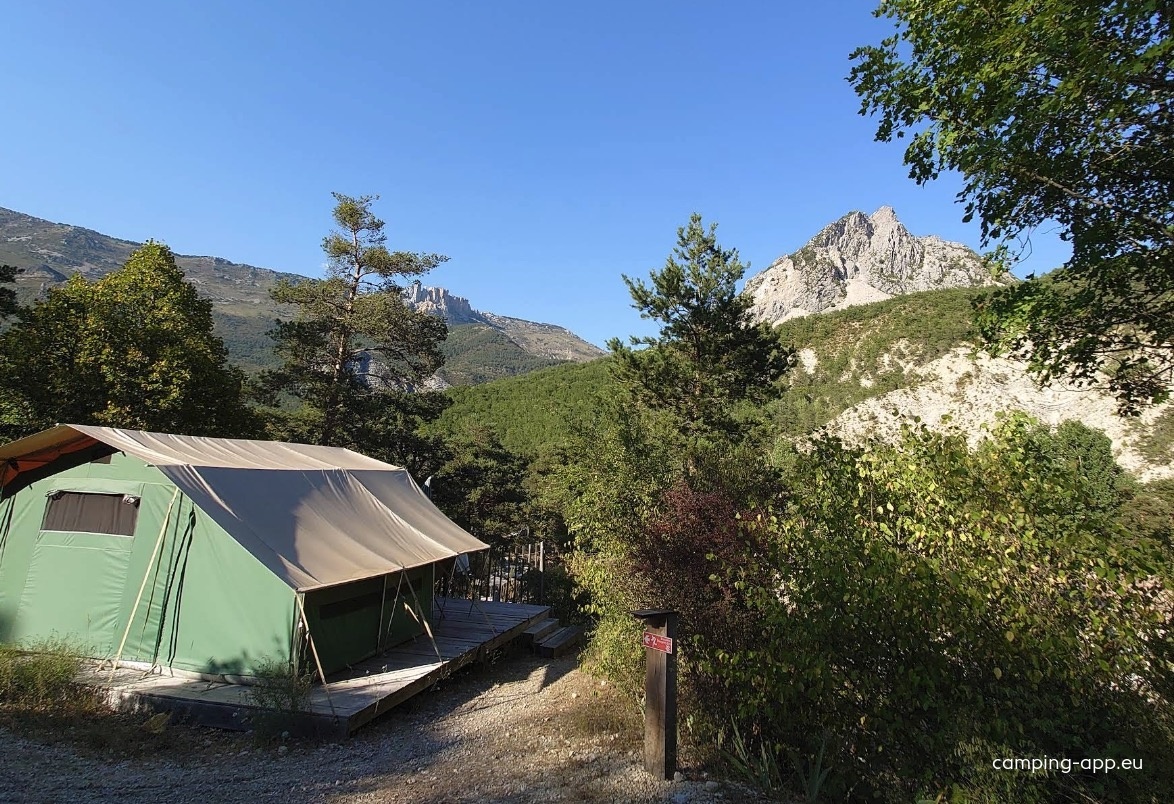 Camping Huttopia Verdon Gorge — Kamp yeri in Castellane