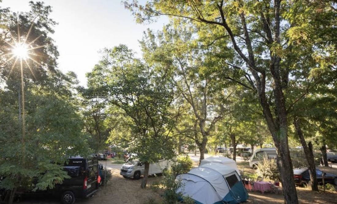 Camping Huttopia Le Moulin - Ardèche — Kemp in Saint-Martin-d'Ardèche / Occitanie