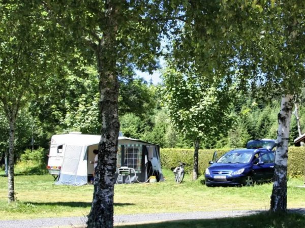 Camping GCU Saint-Bonnet-le-Bourg — Photo 2
