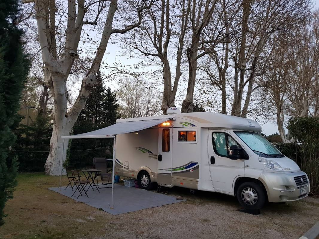 Camping Durance in Cavaillon, Provence — Kemp in Cavaillon