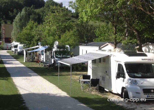 Camping Les Lavandes **