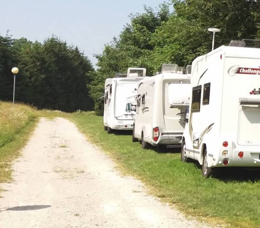 Camping Les Myrtilles — Cámping in La Chapelle-en-Vercors / Auvergne-Rhône-Alpes