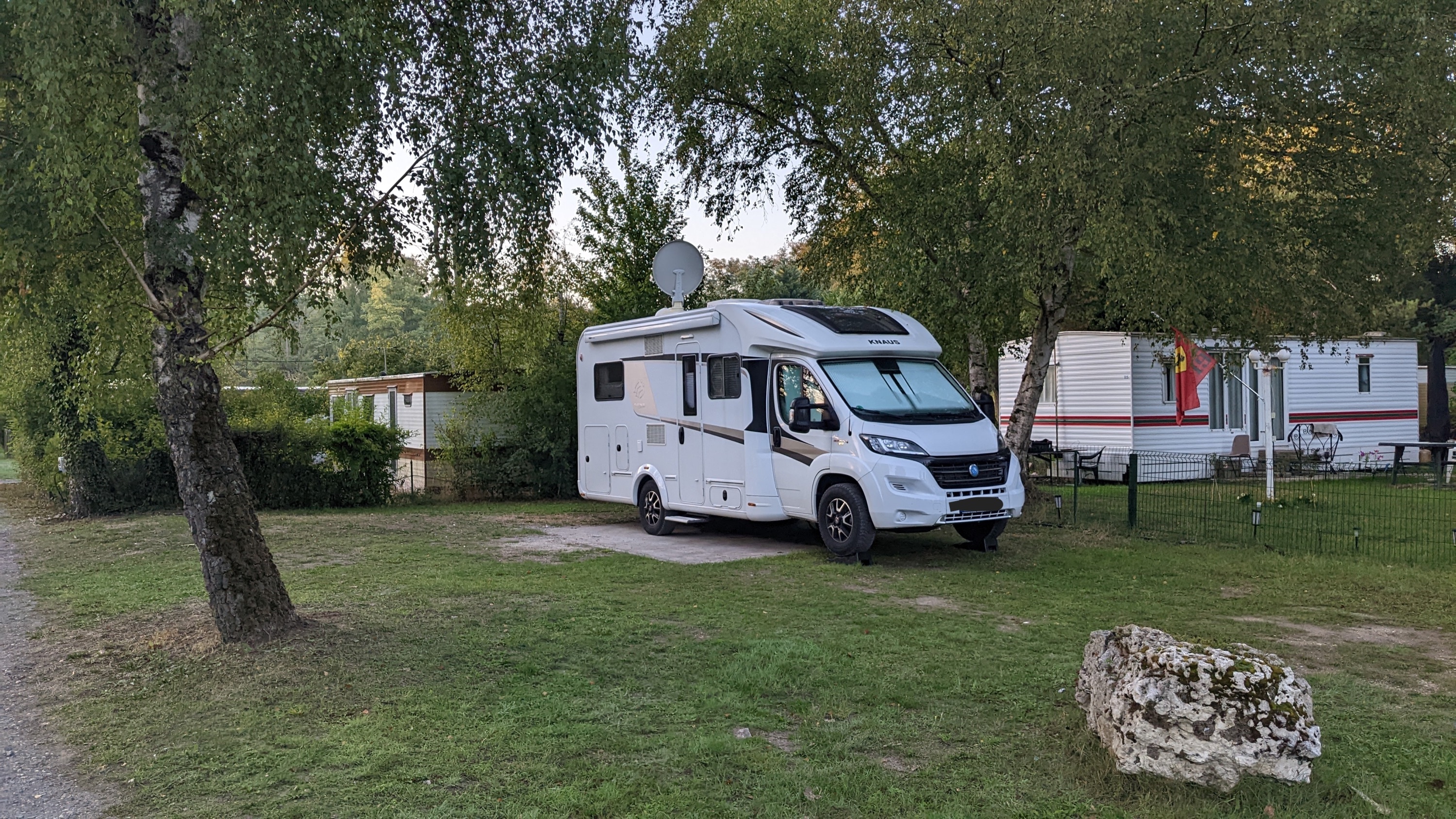 Camping le Criquet — Cámping in Freneuse