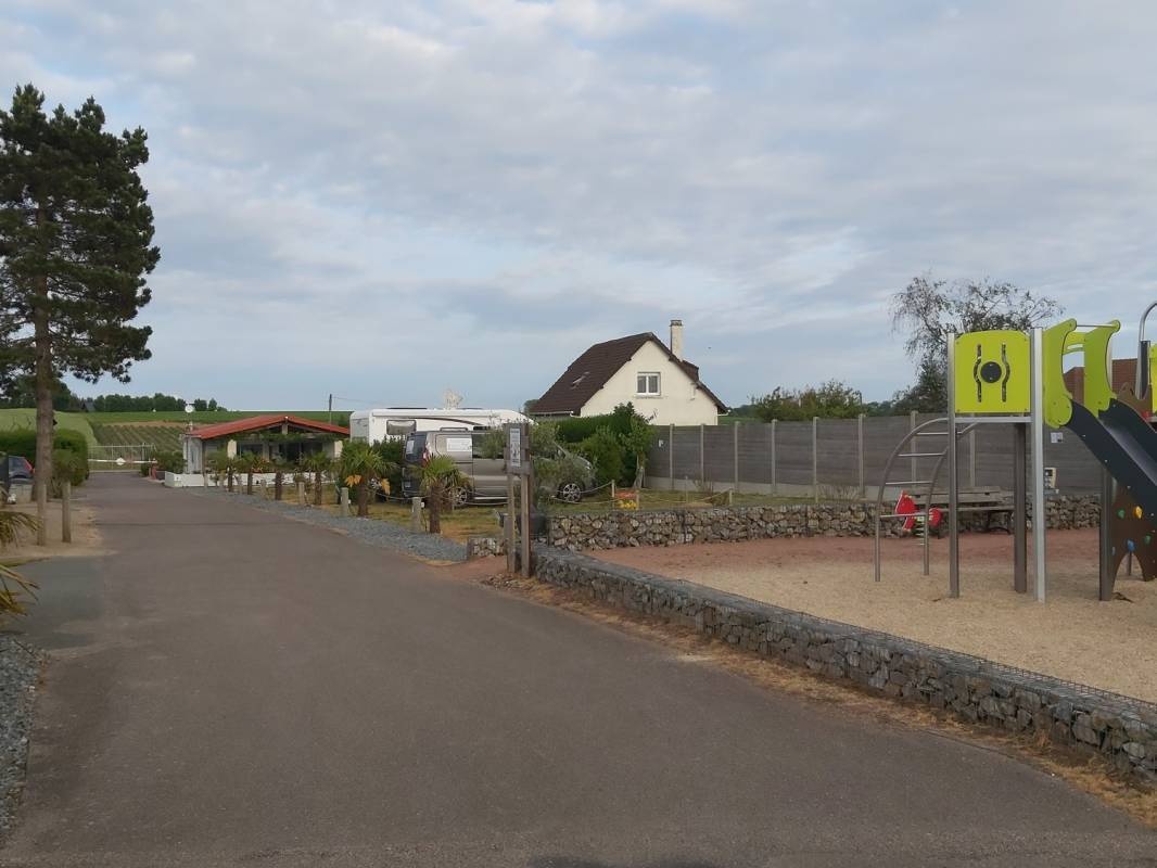 Camping Valhalla Le Grand Hameau *** — Campingplass in Saint-Jouin-Bruneval