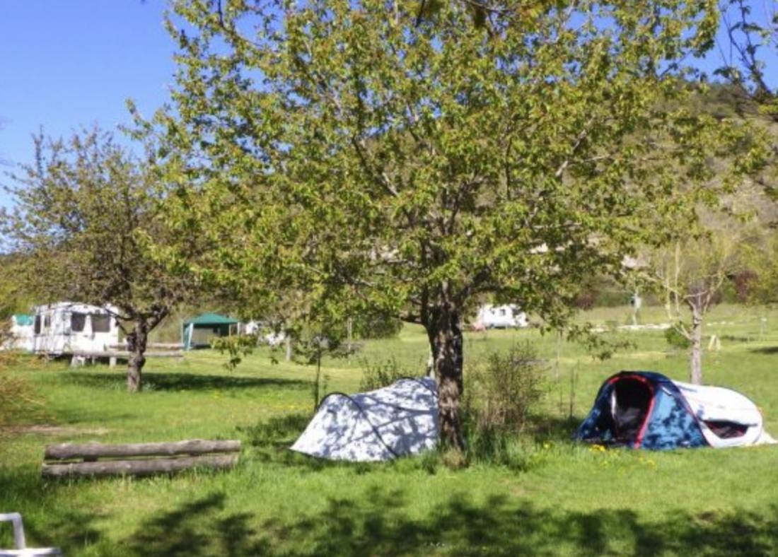 Camping Les Catoyes ** — Campingplads in Sainte-Colombe 