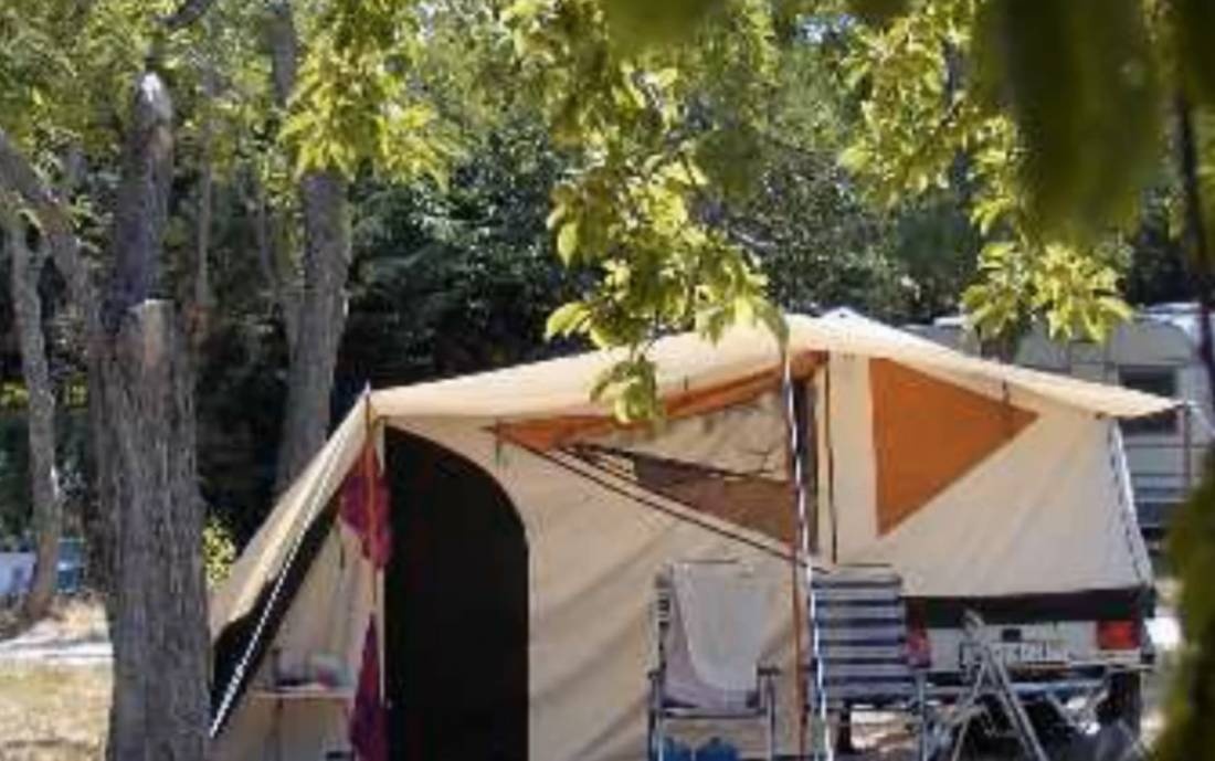 Camping Le Menèque — Camping in Bédoin 