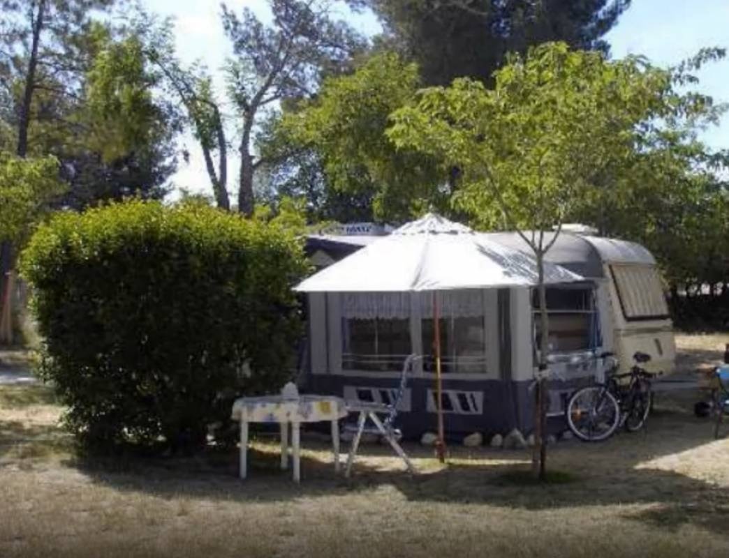 Camping Le Menèque — Camping Site in Bédoin 